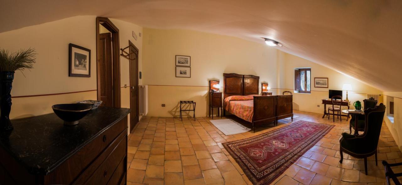 Torre Camigliati Dimora Storica Hotel Camigliatello Silano Luaran gambar
